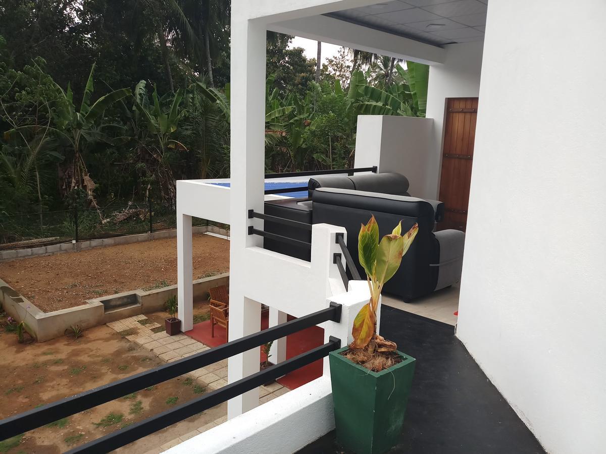 Cassia Udawalawe Hotel Exterior photo