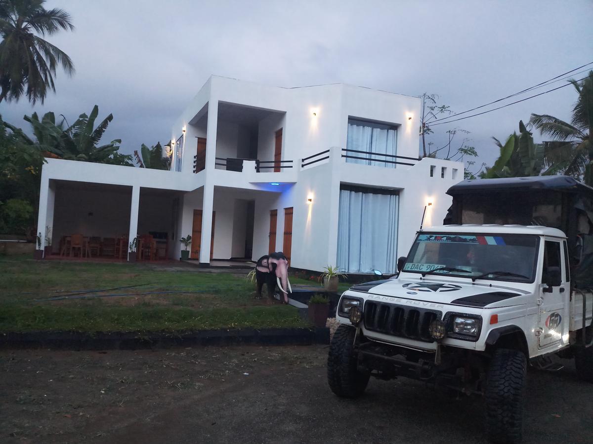 Cassia Udawalawe Hotel Exterior photo